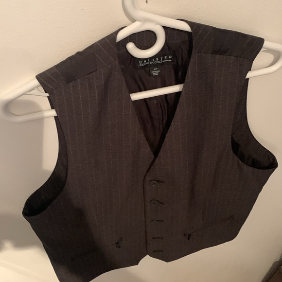 Extremely Sharp Kenneth Cole Black Pinstripe Vest with 2 zip up pockets SZ L - Picture 3 of 7